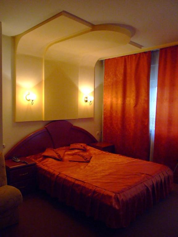 Hotel Regat Pitesti Phòng bức ảnh